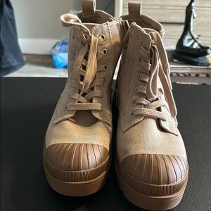 Universal Thread Tan Ankle Boots